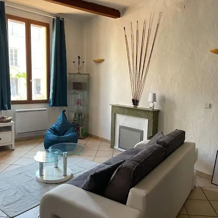 La Grenille Apartment *
