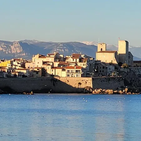 La Grenille Апартаменти